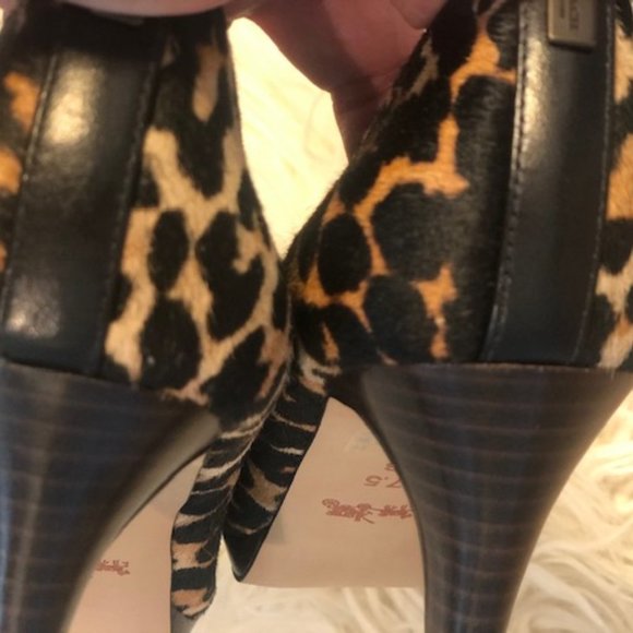 Coach leopard hair heels size 7.5B - Picture 7 of 8